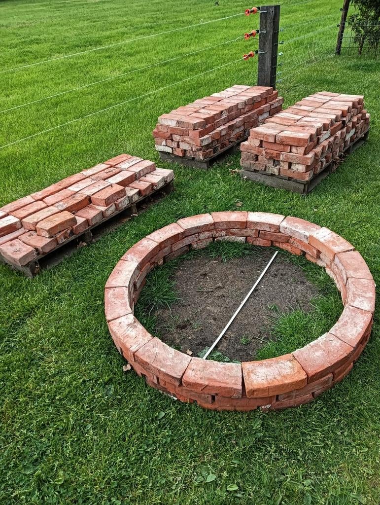 Oude gebakken putstenen / radiaalstenen / segmentstenen, Ophalen, Hout