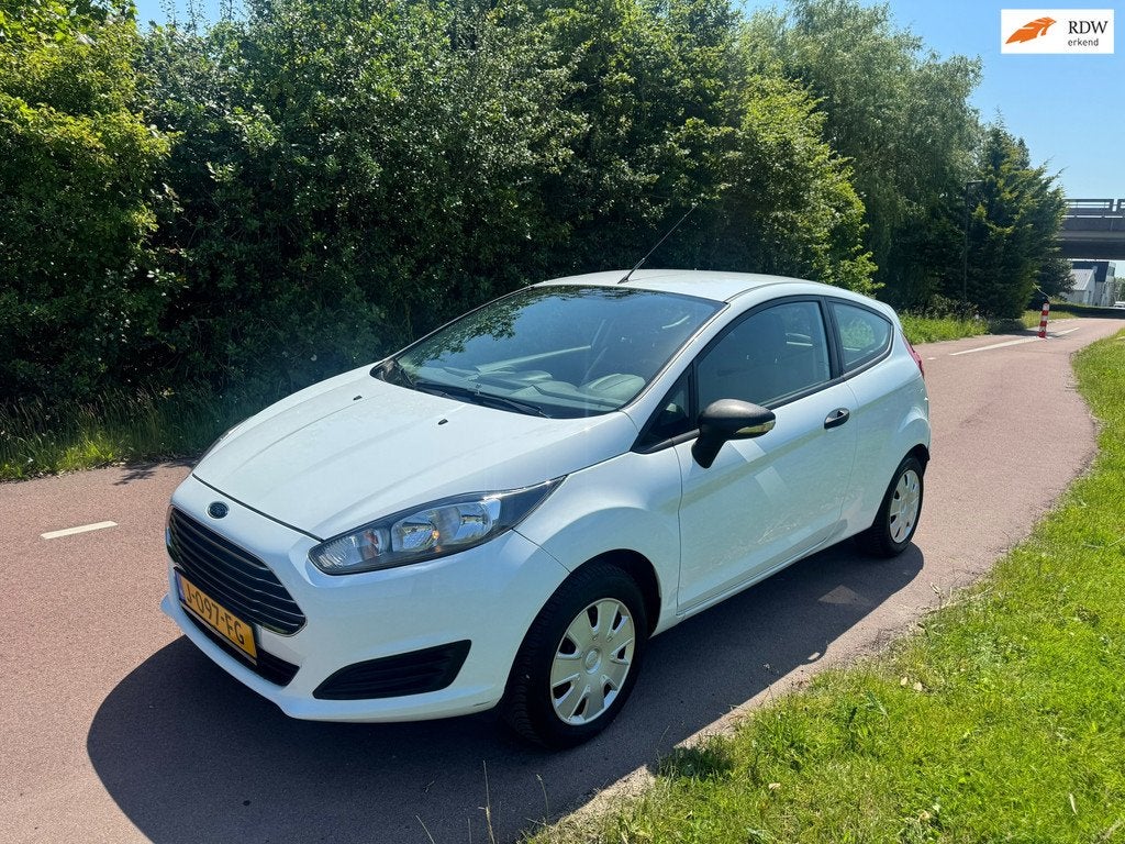 Ford Fiesta 1.25 |NW Model|NW APK|, Auto's, Voorwielaandrijving, Stof, Gebruikt, 4 cilinders