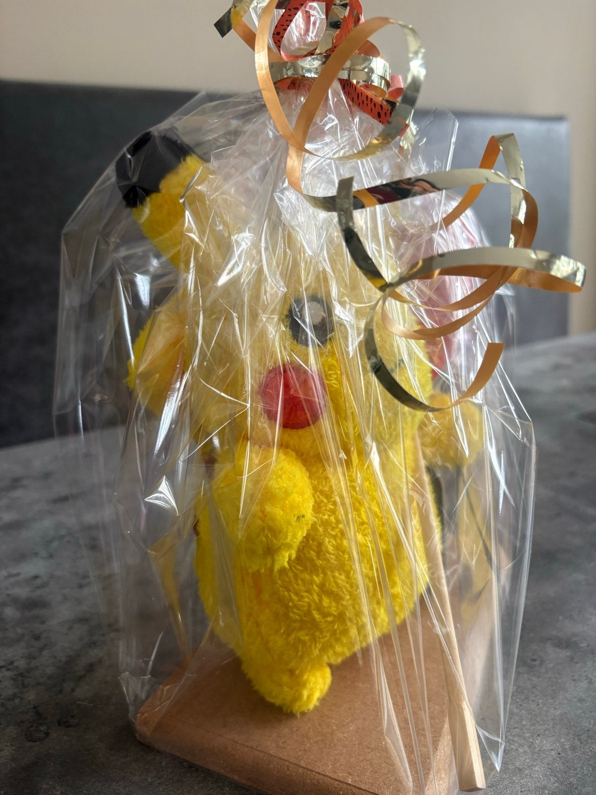 Nieuwe Pikachu knuffel met hartje - Pokémon, Kinderen en Baby's, Speelgoed | Knuffels en Pluche, Geel, Overige typen, Nieuw, Ophalen of Verzenden