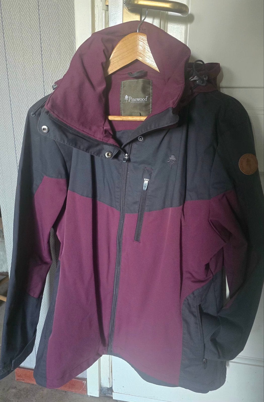 Pinewood jas 44, Meerkleurig, Pinewood, Maat 42/44 (L), Ophalen of Verzenden