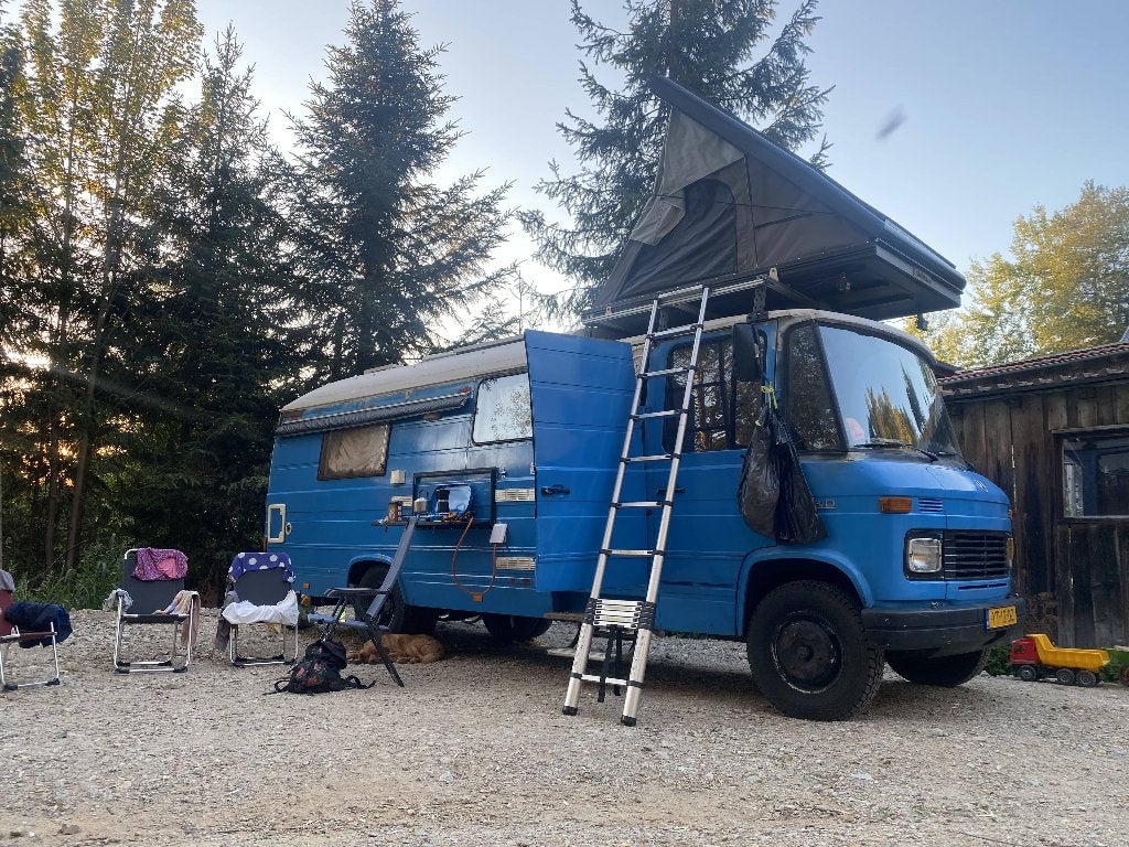 Mercedes 508 Custom made Off-Grid camper interessepeiling, Buscamper of Camperbus, Koelkast, Particulier, Imperial