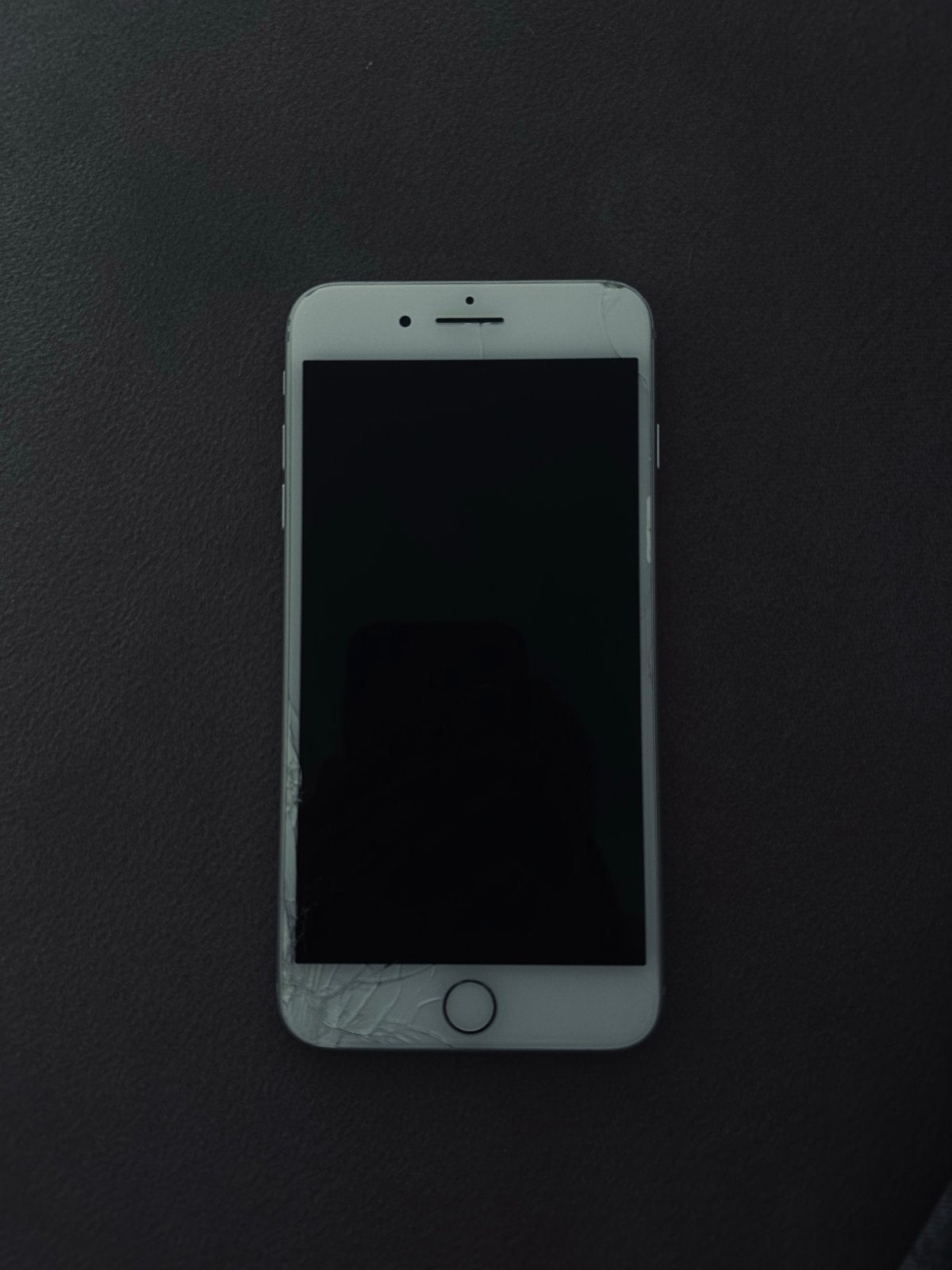 iPhone 8 Plus - Gebruikt met barsten, Telecommunicatie, Ophalen, Gebruikt, Wit, 64 GB