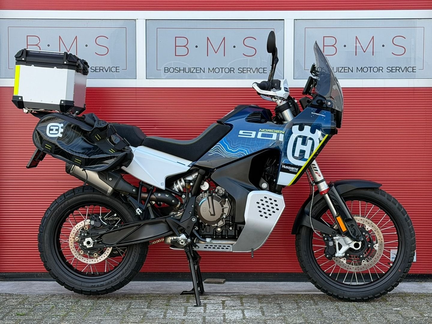 HUSQVARNA NORDEN  901 EXPEDITION (bj 2023), 2 cilinders, Motorrijbewijs A, Onbekend, Meer dan 35 kW