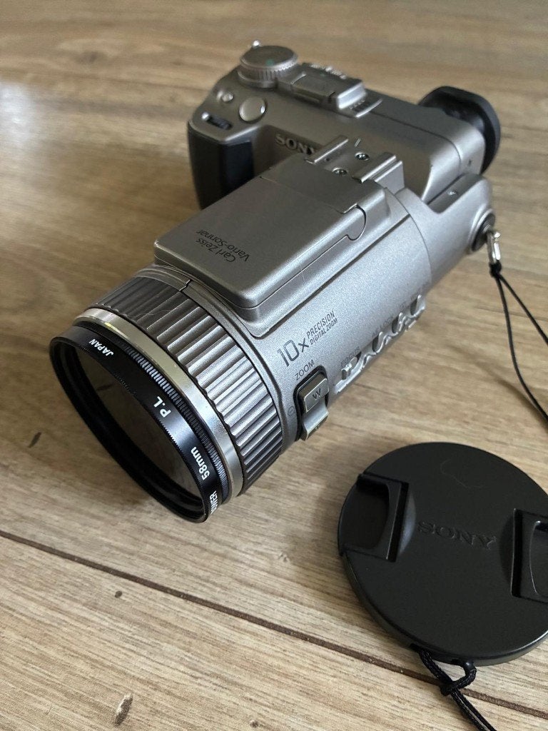 Sony Cybershot DSC-F707, zoomlens (38-190 f/2.0) + veel acc., Gebruikt, Ophalen of Verzenden, Sony, 8 keer of meer