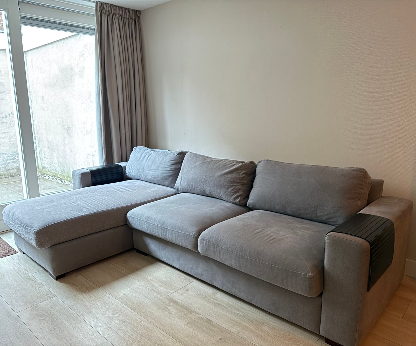 Bocx Interiors luxe grijze hoekbank met loungegedeelte, Huis en Inrichting, Ophalen, Zo goed als nieuw, Stof, Modern/contemporary, met Scandinavische uitstraling.