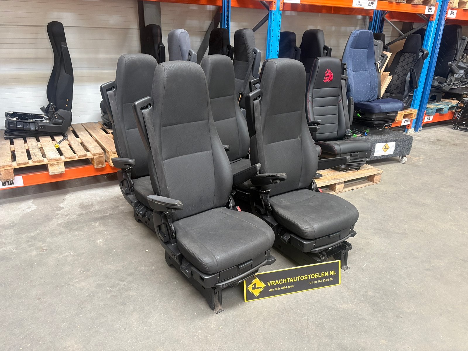 Scania Isri bijrijdersstoel lucht geveerd   nieuw !, Auto-onderdelen, Ophalen of Verzenden, Nieuw, Scania, Interieur en Bekleding