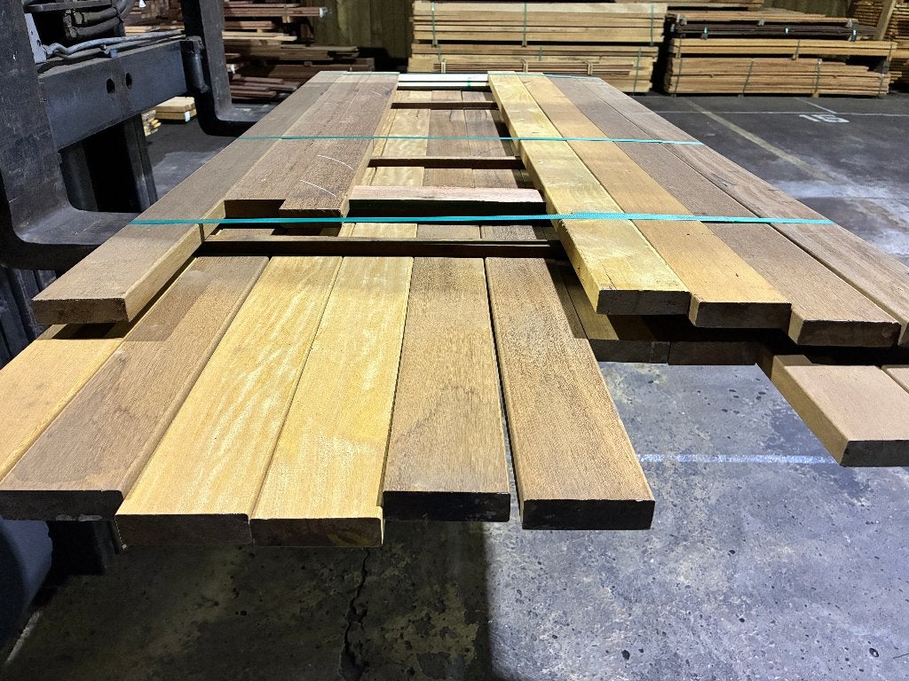 Vlonderplanken-planken-Schutting-Hardhout-Louro Itauba-28x90, Ophalen, Planken, Nieuw, Hardhout