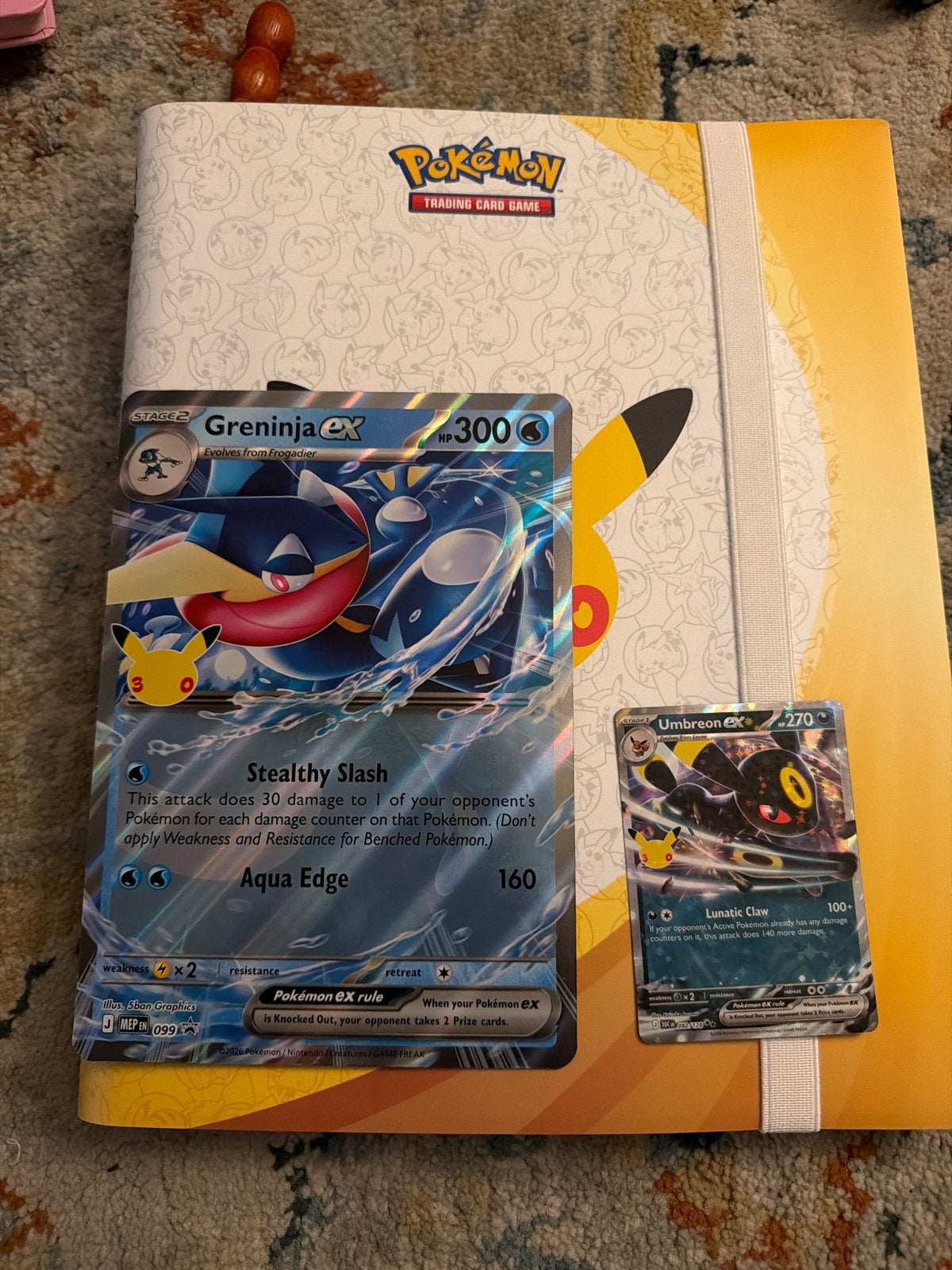 Pokémon Greninja ex en Umbreon ex kaarten met map, Hobby en Vrije tijd, Ophalen of Verzenden, Zo goed als nieuw, Meerdere kaarten