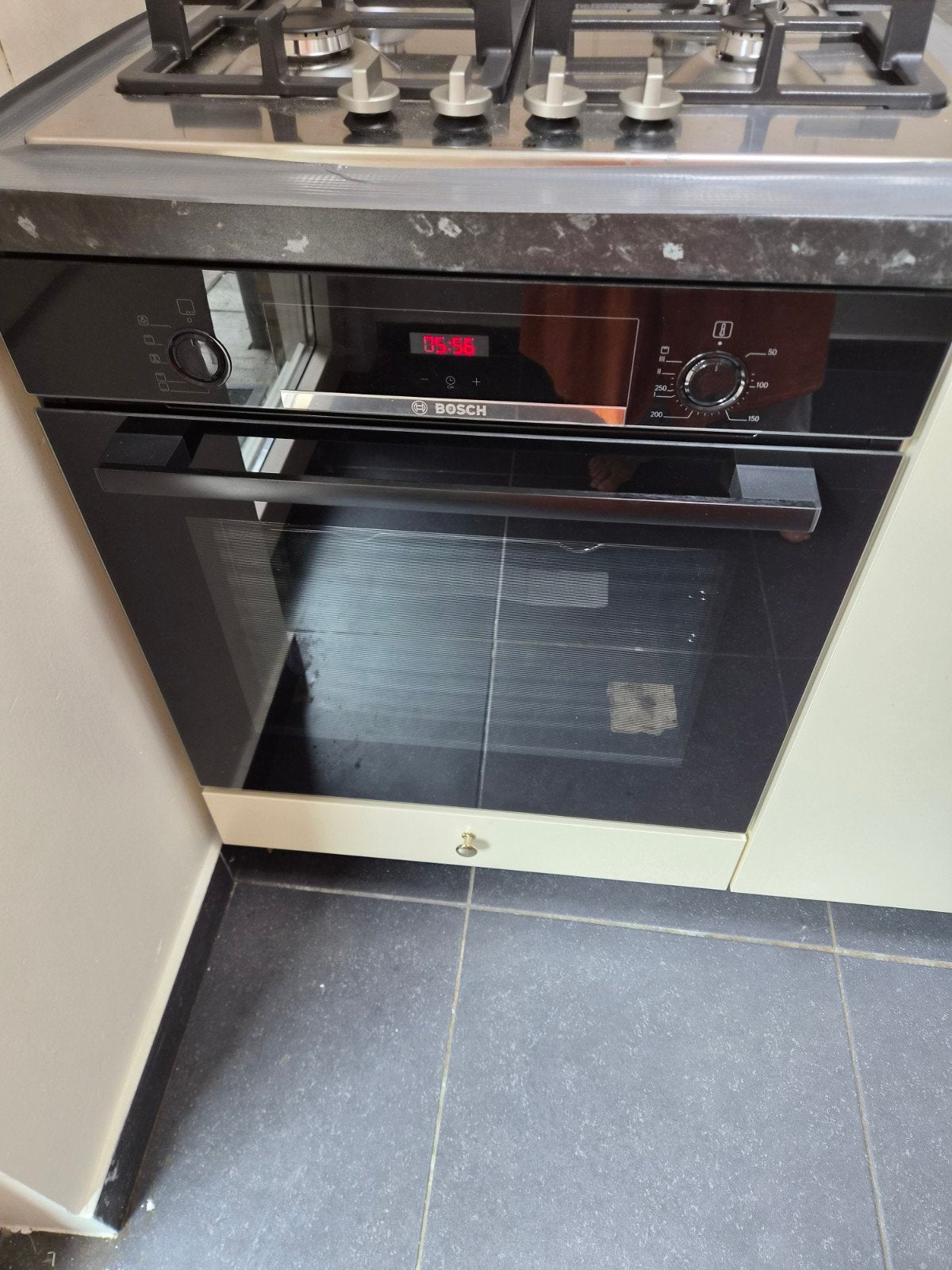 Bosch Kookplaat en Oven., Witgoed en Apparatuur, Fornuizen, Ophalen, Minder dan 85 cm, Nieuw, 4 kookzones