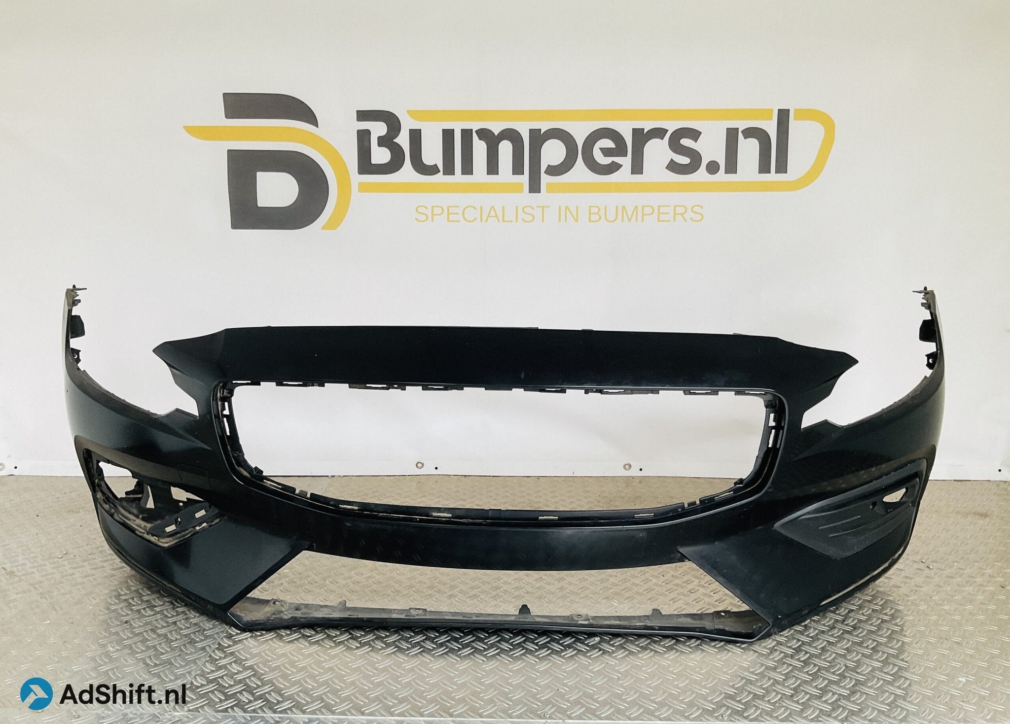 Bumper Volvo S60 V60 2018-2022 31690589 Voorbumper 1-E3-1337, Bumper