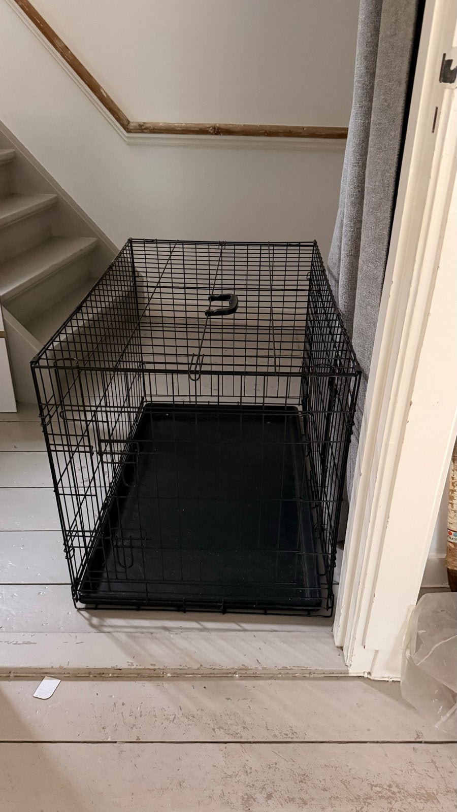 Opklapbare zwarte honden bench, Ophalen, Zo goed als nieuw