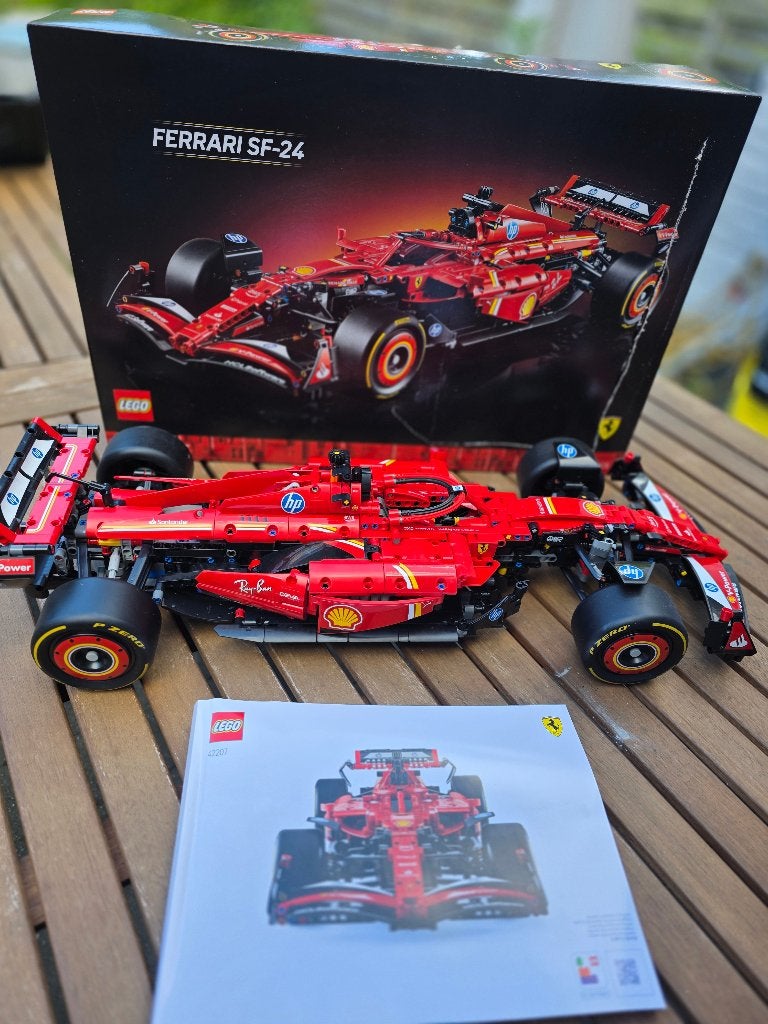 Lego Ferrari SF-24 42207, Lego, Ophalen of Verzenden, Zo goed als nieuw, Technic