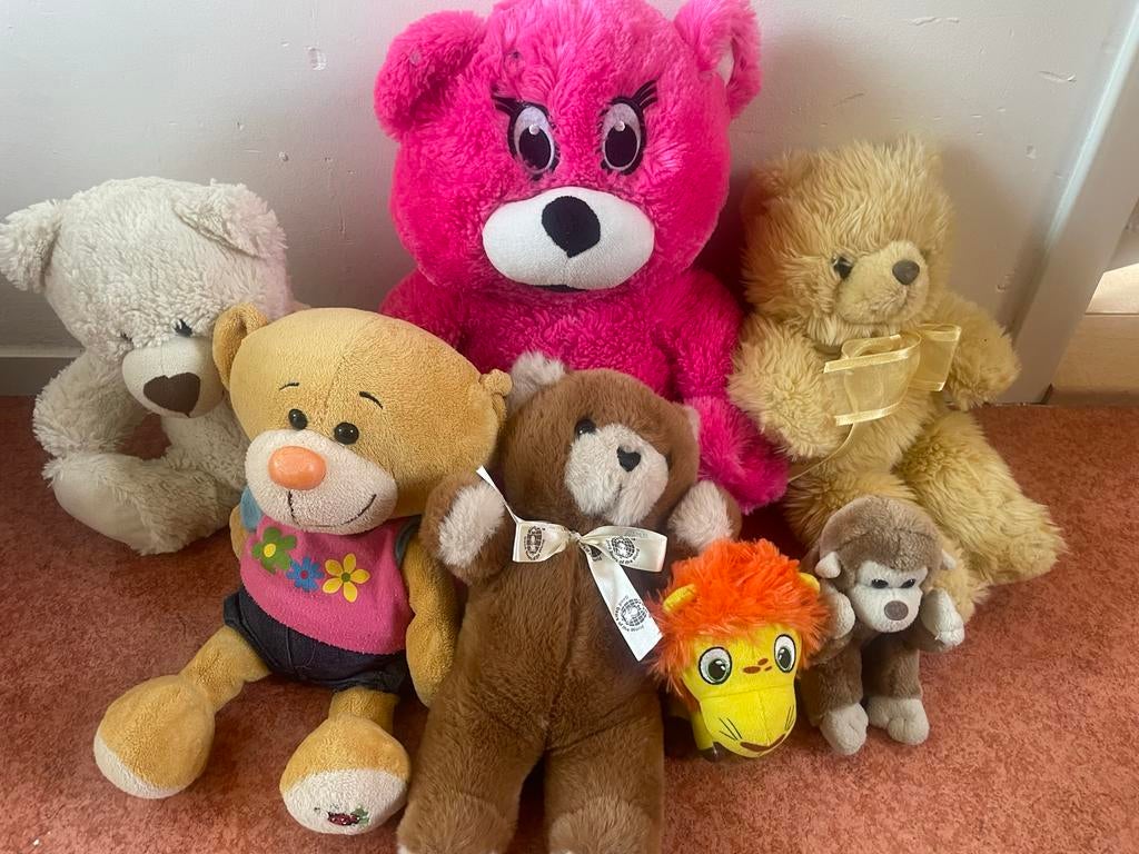 Knuffels Beren aap leeuw, Kinderen en Baby's, Speelgoed | Knuffels en Pluche, Ophalen of Verzenden, Zo goed als nieuw, Overige typen