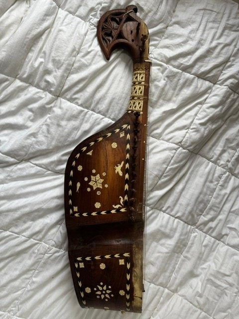Afghaanse Rubab, Ophalen, Luit, Saz of Bouzouki