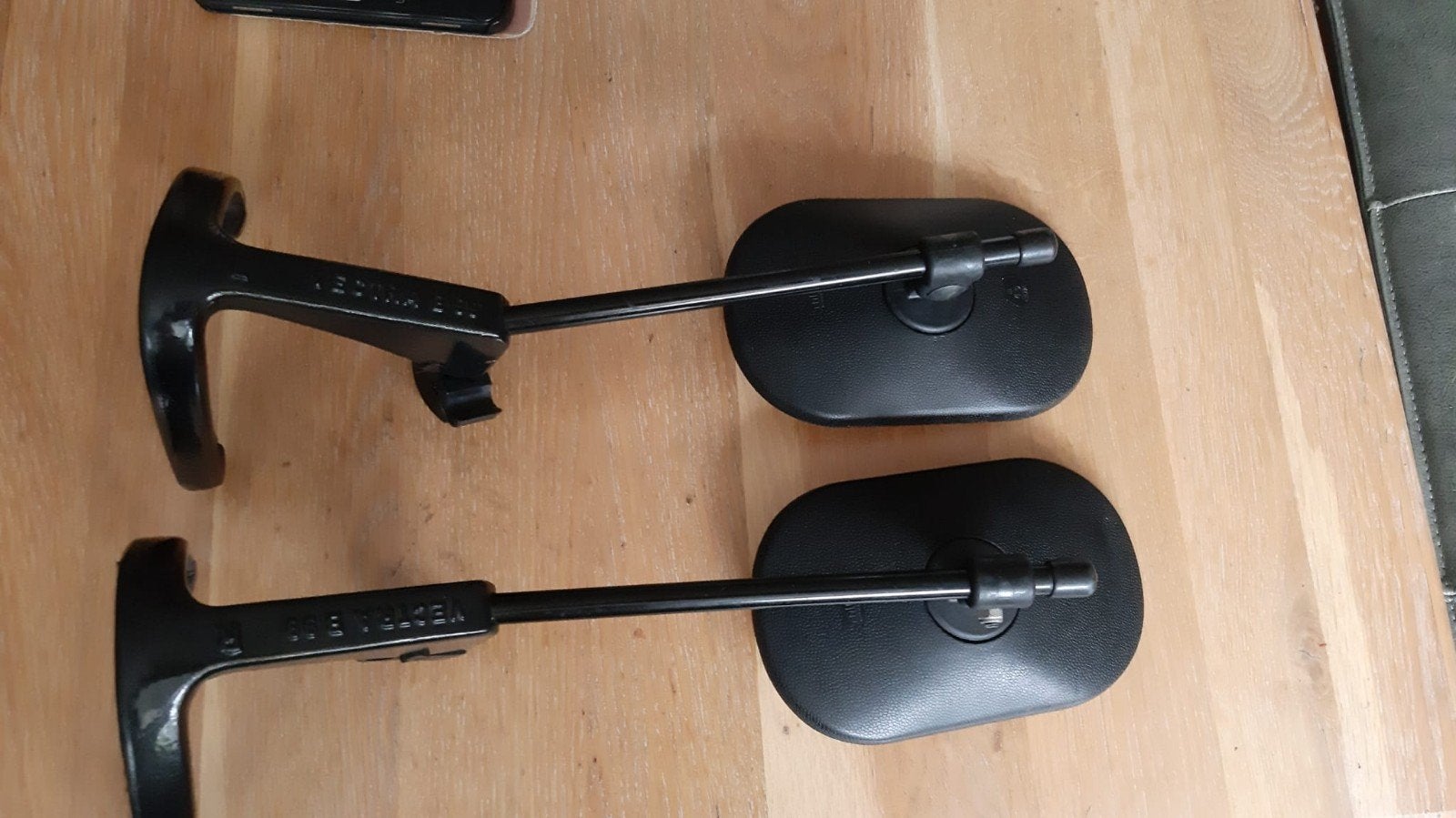 Emuk spiegels voor Opel Vectra, Ophalen