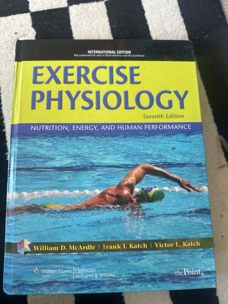 Exercise Physiology: Nutrition, Energy, Human Performance, Boeken, Studieboeken en Cursussen, Zo goed als nieuw, WO, Beta, Ophalen