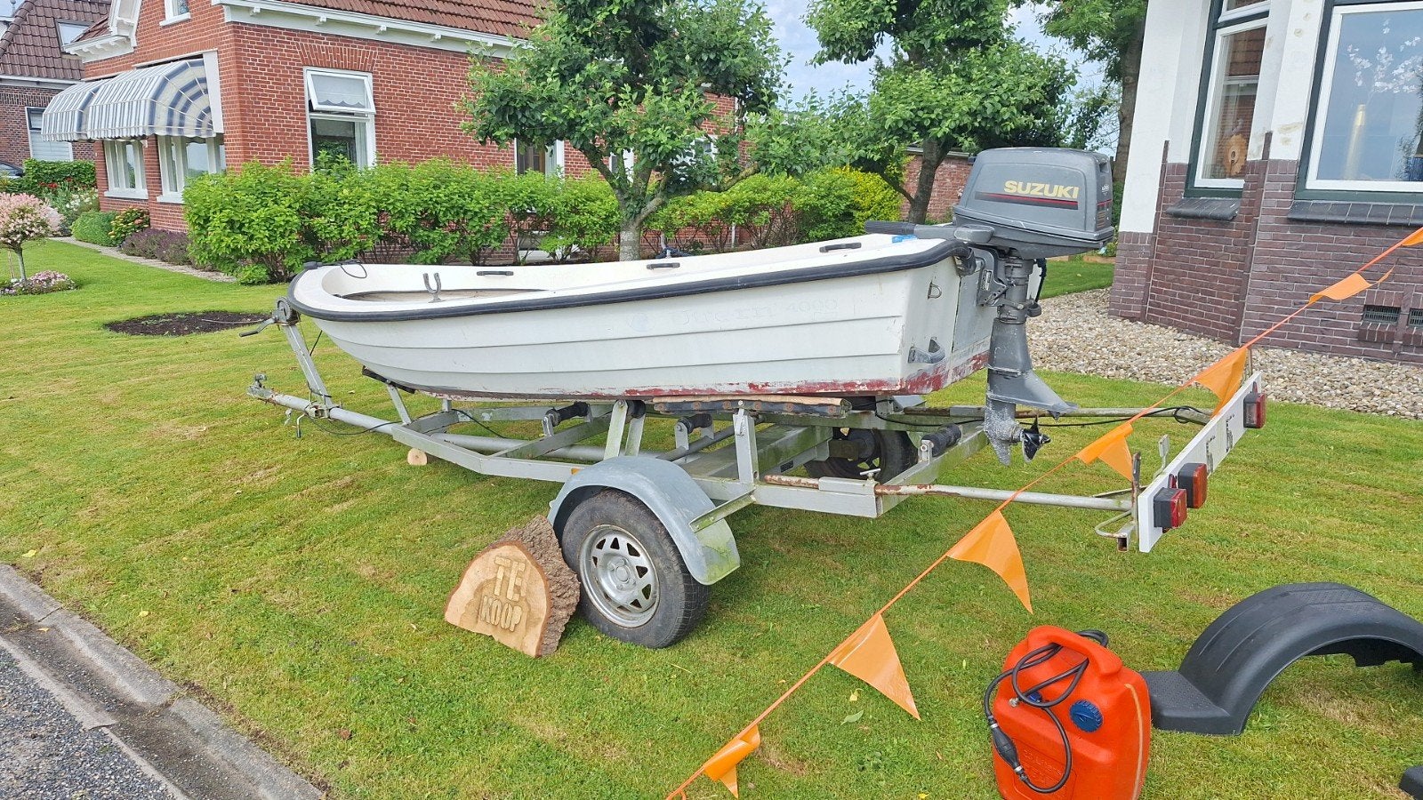 Degelijke en stabiele Uttern 400 visboot/toerboot, Overige merken, Gebruikt, Buitenboordmotor, Ophalen of Verzenden