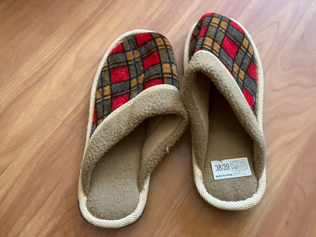 Pantoffel maat 38/39 (nieuw), Ophalen of Verzenden, Nieuw, Pantoffels of Sloffen