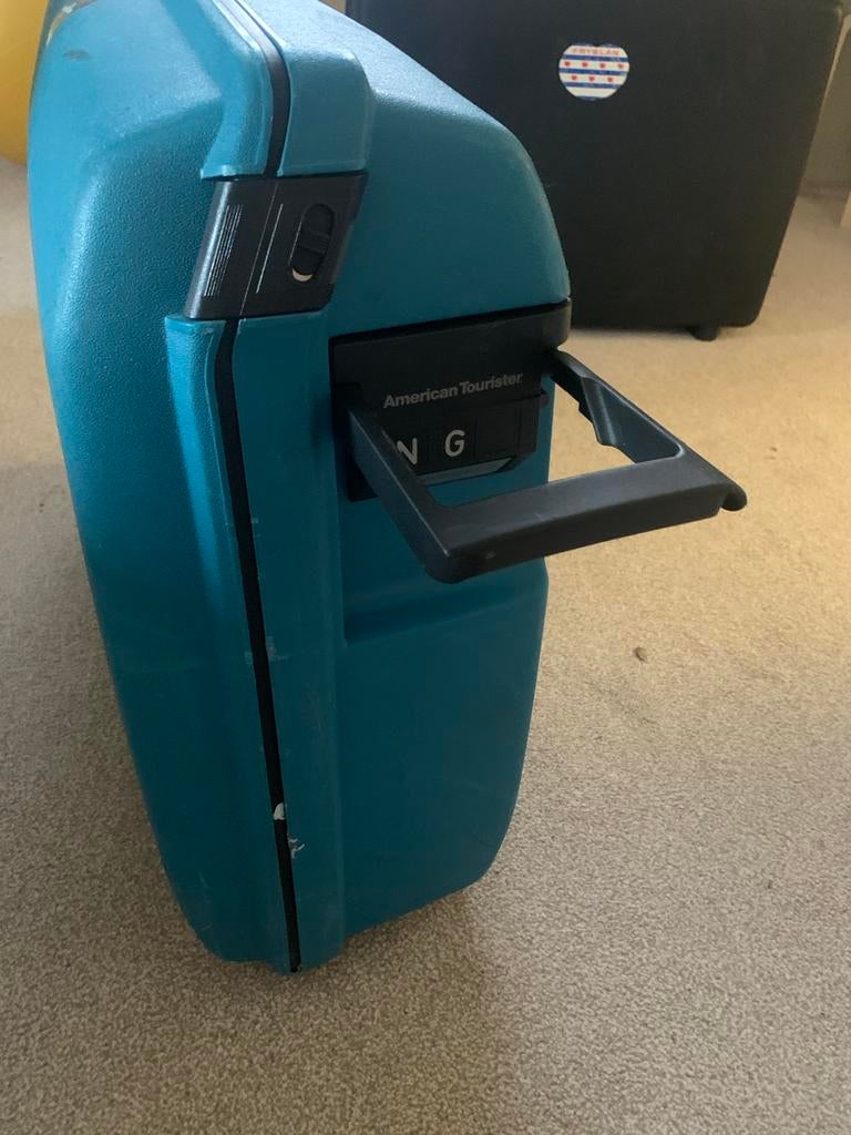 American Tourister Hardschalen Koffer, Sieraden, Tassen en Uiterlijk, Koffers, Gebruikt, Hard kunststof, 45 tot 55 cm, 70 cm of meer