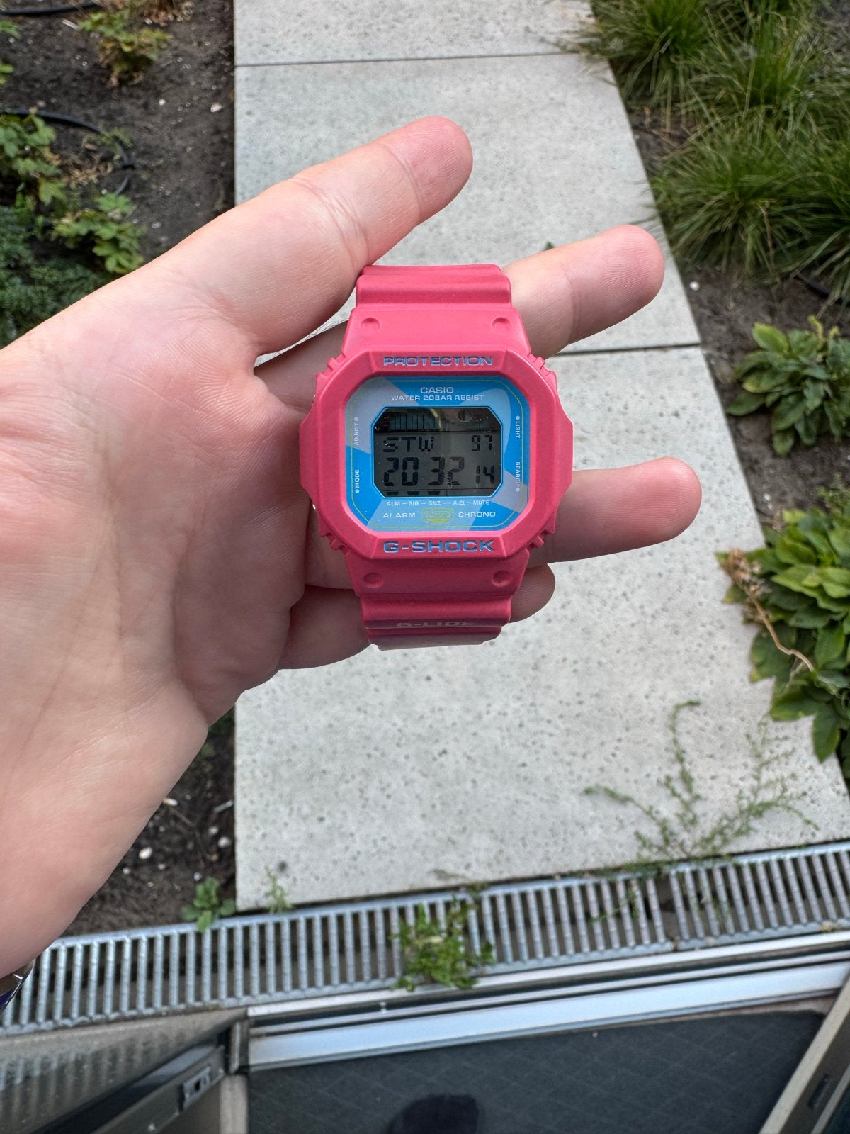 G-SHOCK G-LIDE roze sporthorloge, Overige merken, Kunststof, Polshorloge, Ophalen of Verzenden