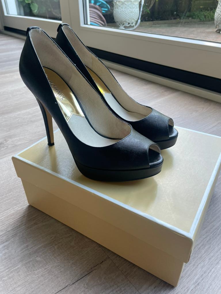 Zwarte Michael Kors pumps, Kleding | Dames, Schoenen, Ophalen, Zo goed als nieuw, Zwart