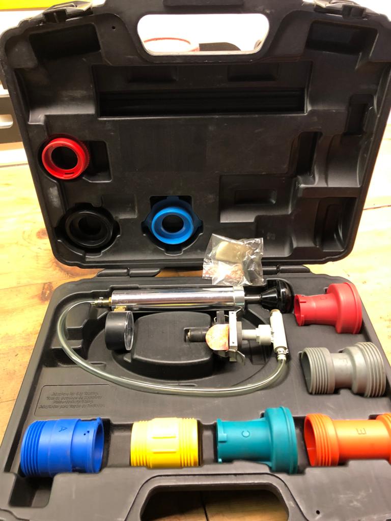 Snap-on Blue Point koelsysteem tester in koffer, Auto diversen, Autogereedschap, Ophalen of Verzenden, Zo goed als nieuw