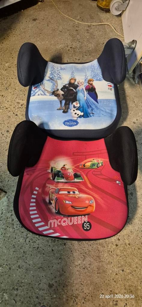 Disney Cars/Frozen zitverhoger 4-12 jaar, Kinderen en Baby's, Autostoeltjes, Autogordel, Zo goed als nieuw, 9 t/m 36 kg, Ophalen