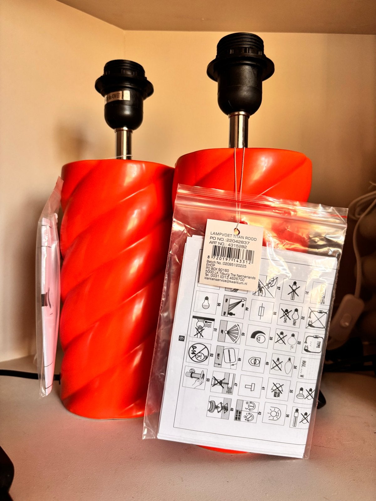 2 Kwantum lampenvoeten Titan rood/oranje, Overige merken, Kunststof, Nieuw, Rood