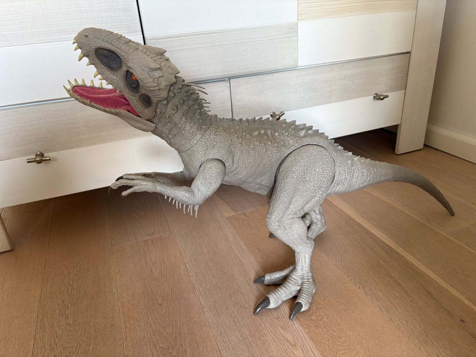 Indominus rex Jurassic world 100cm, Ophalen, Zo goed als nieuw