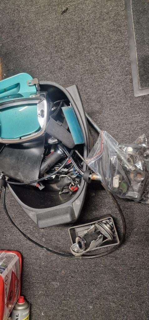 Vespa Lx buddy bak vol met onderdelen!, Fietsen en Brommers, Scooters | Vespa, Ophalen of Verzenden, Gebruikt, Benzine, Vespa LX