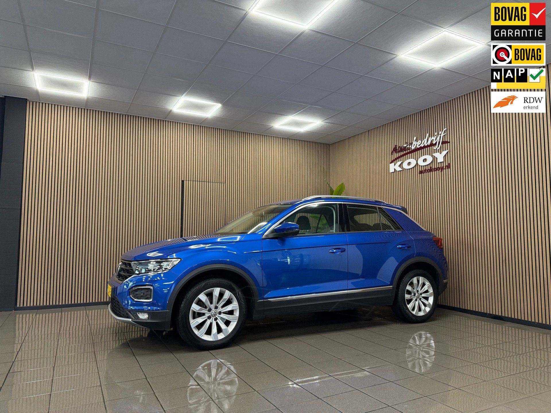 Volkswagen T-Roc 2.0 TSI 4Motion Sport * Automaat / Carplay, Auto's, Volkswagen, Automaat, 15 km/l, Gebruikt, Euro 6