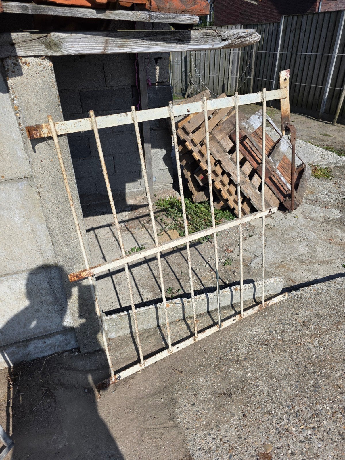 Oud ijzeren hekwerk/poort, Met poort, Gebruikt, IJzer, Spijlenhekwerk