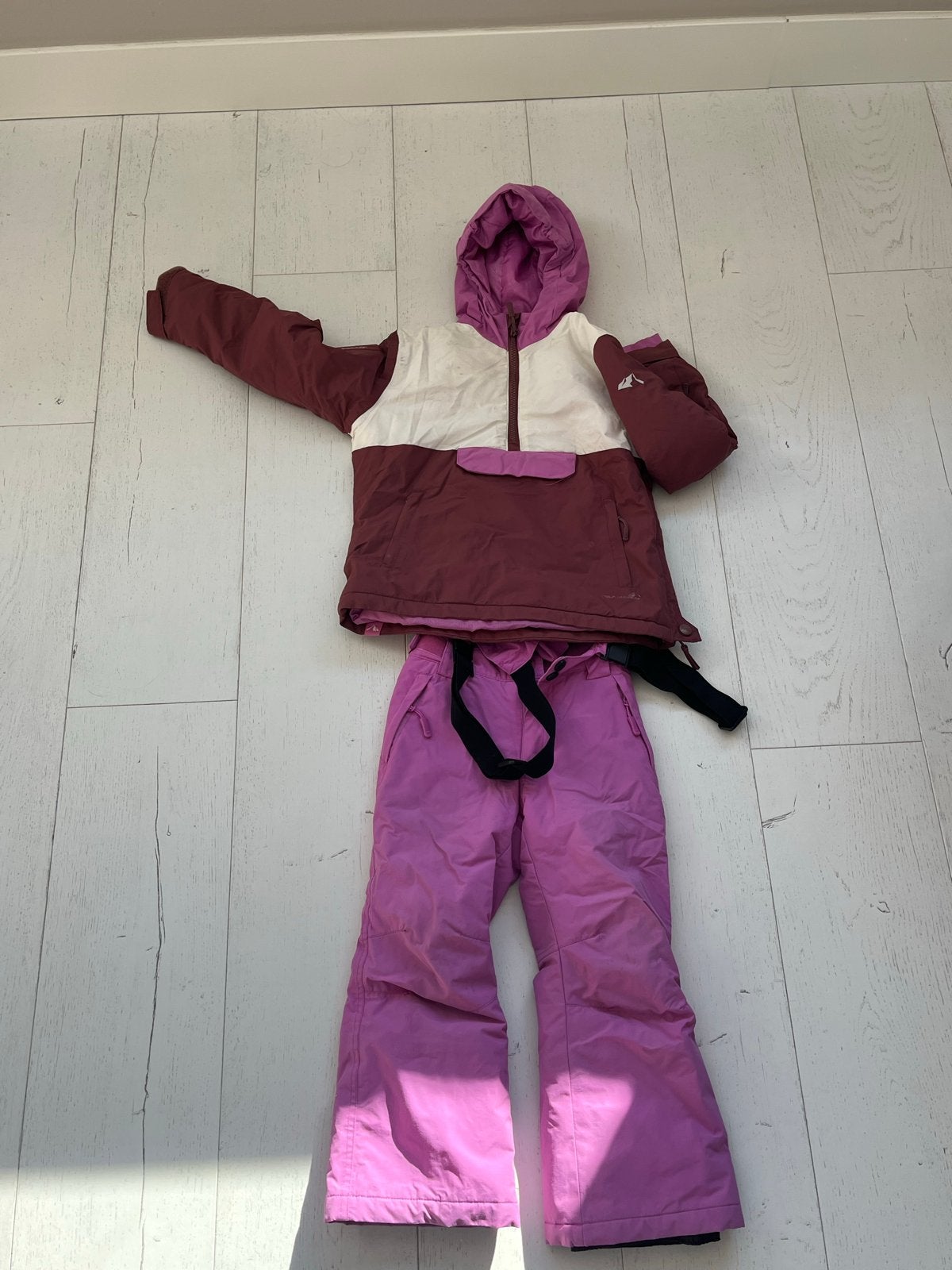 Ski-jas en skibroek set - Maat 128 jas en 116 broek, Ophalen of Verzenden, Gedragen, Maat 36 (S), Overige typen