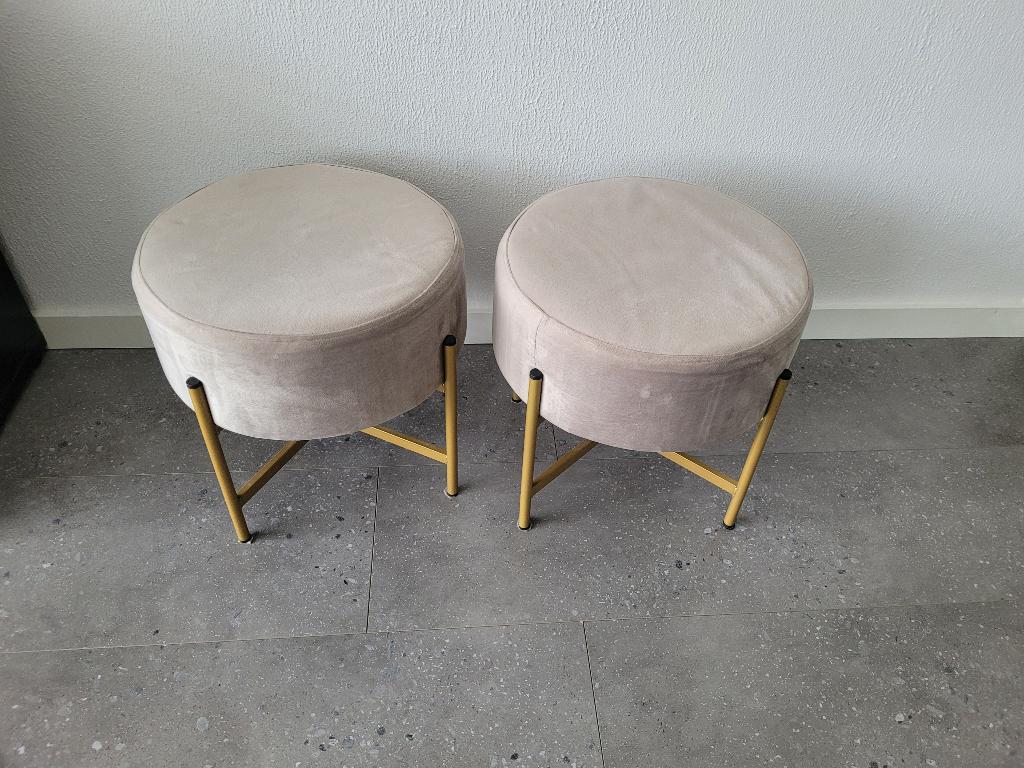 2 poefjes, Ophalen, Minder dan 50 cm, Rond, Minder dan 50 cm