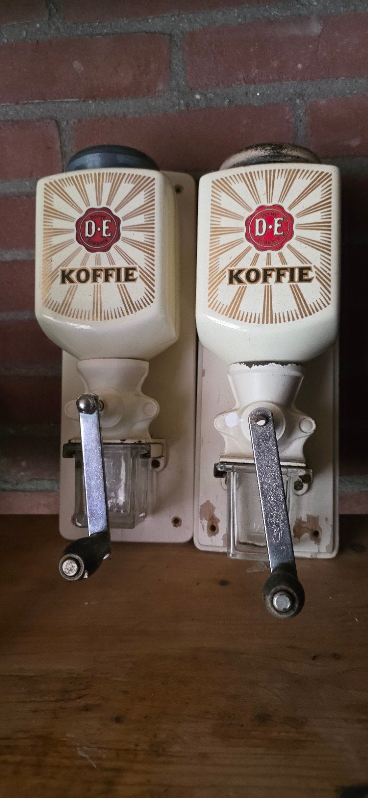 Set van 2 Vintage Douwe Egberts Koffiemolens, Antiek en Kunst, Antiek | Keukenbenodigdheden, Ophalen of Verzenden