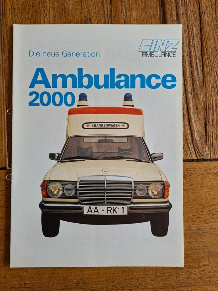 Binz Ambulance 2000 brochure, Boeken, Ophalen of Verzenden, Gelezen, Mercedes