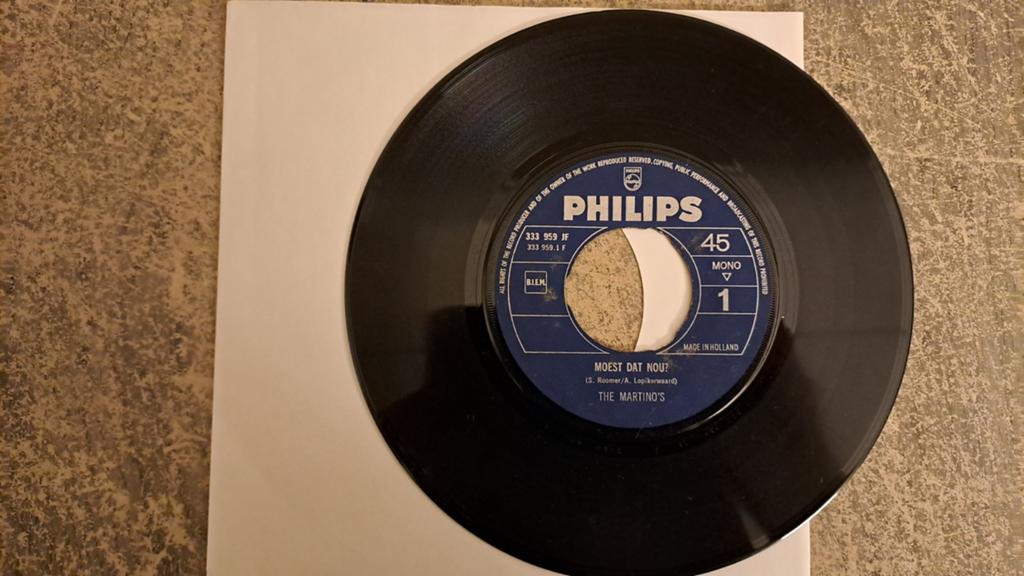 De martino's  - moest dat nou, Gebruikt, 7 inch, Single, Ophalen of Verzenden