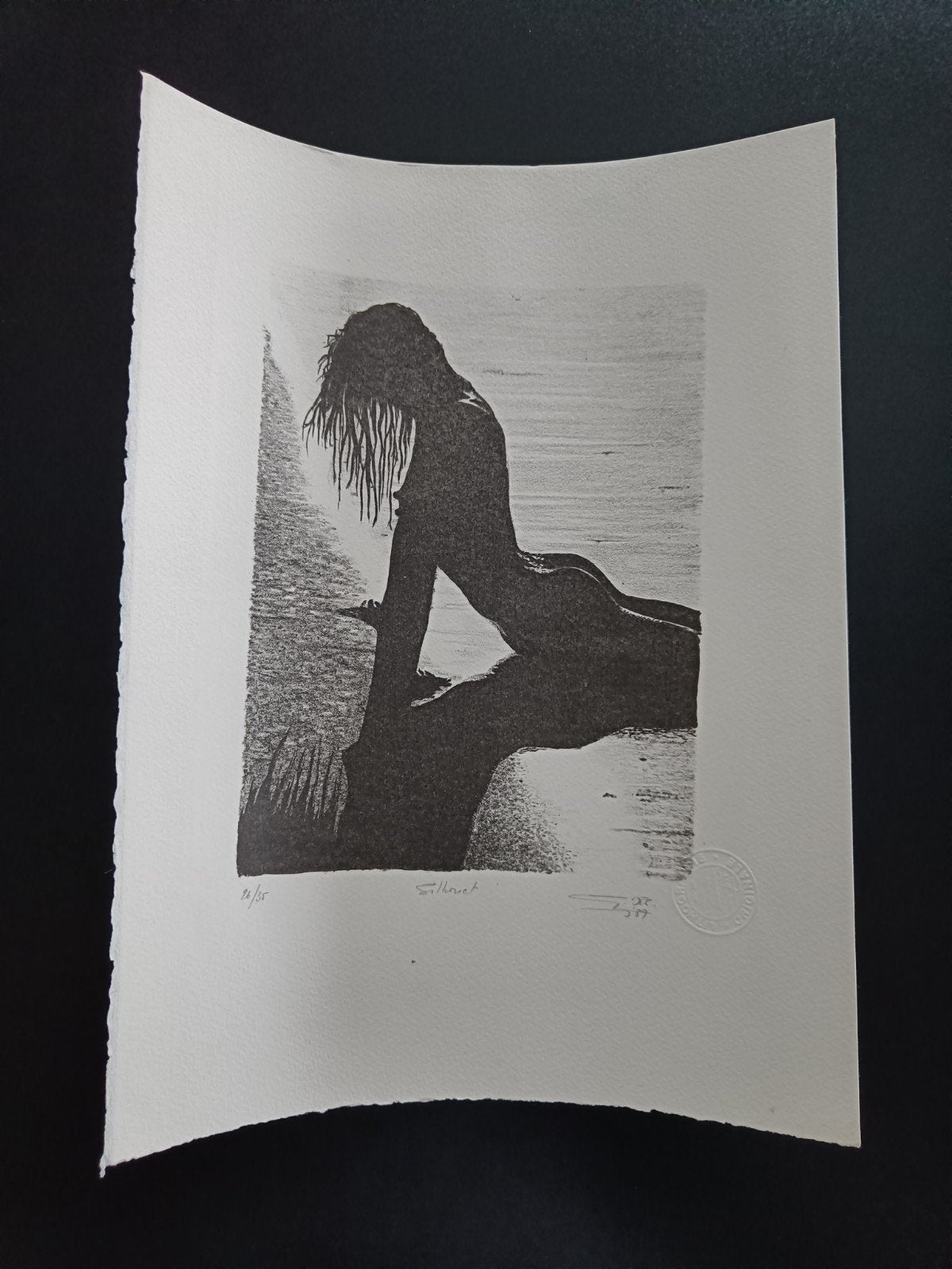 Silhouet van een naakte vrouw originele gesigneerde litho., Antiek en Kunst, Kunst | Litho's en Zeefdrukken, Ophalen of Verzenden