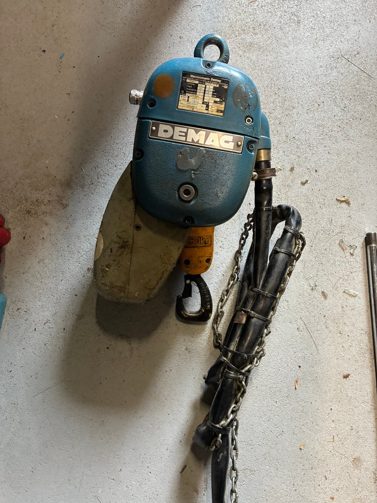 Demag PK1N-F 250kg elektrische kettingtakel 380V, Doe-het-zelf en Verbouw, Lieren en Takels, Ophalen, Gebruikt, Elektrisch