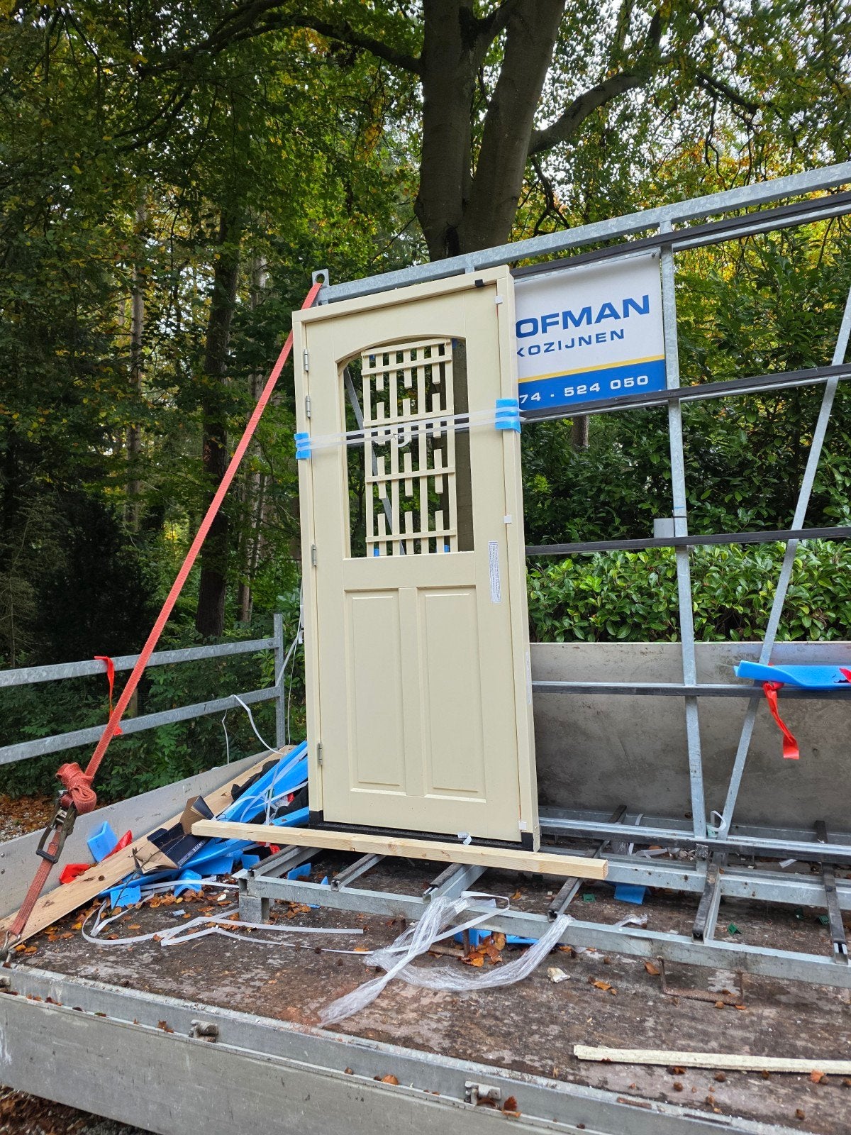 Nieuwe Buitendeur - Crème Kleur met 3 puntsluiting, Doe-het-zelf en Verbouw, Ophalen, 80 tot 100 cm, Nieuw, Buitendeur