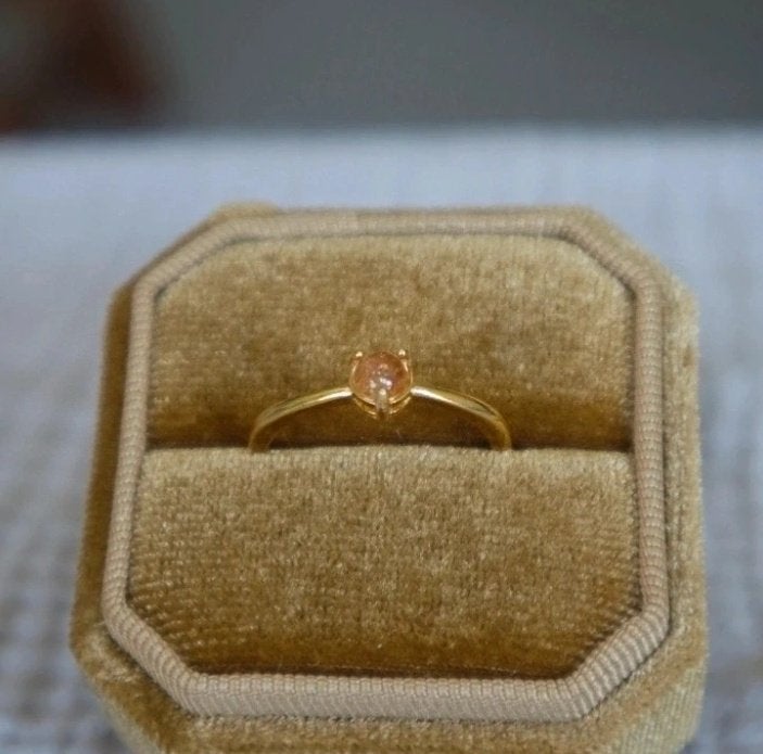 Zonnesteen edelsteen ring verstelbaar - s925 verguld goud, Sieraden, Tassen en Uiterlijk, Ringen, Nieuw, Oranje, Ophalen of Verzenden