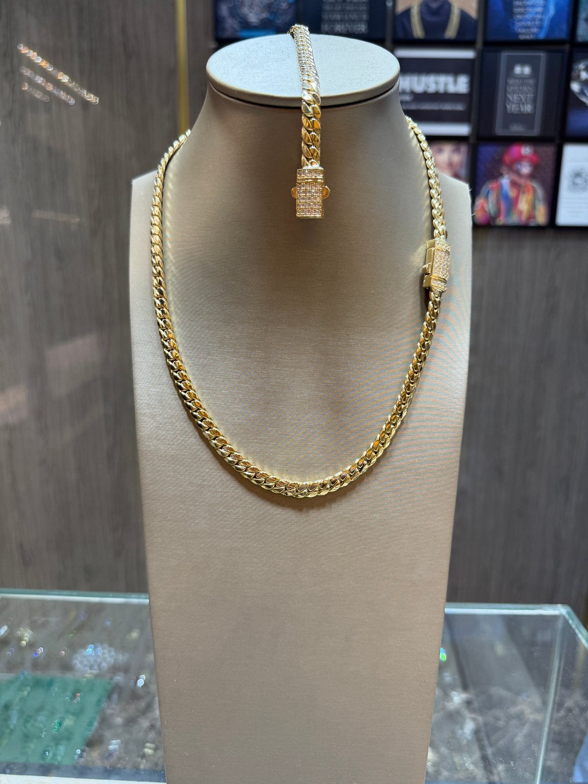 18KT Goud - set 35.6 Gram - Cuban- Ketting - Armband - vrouw, Ophalen, Nieuw, Goud, Goud