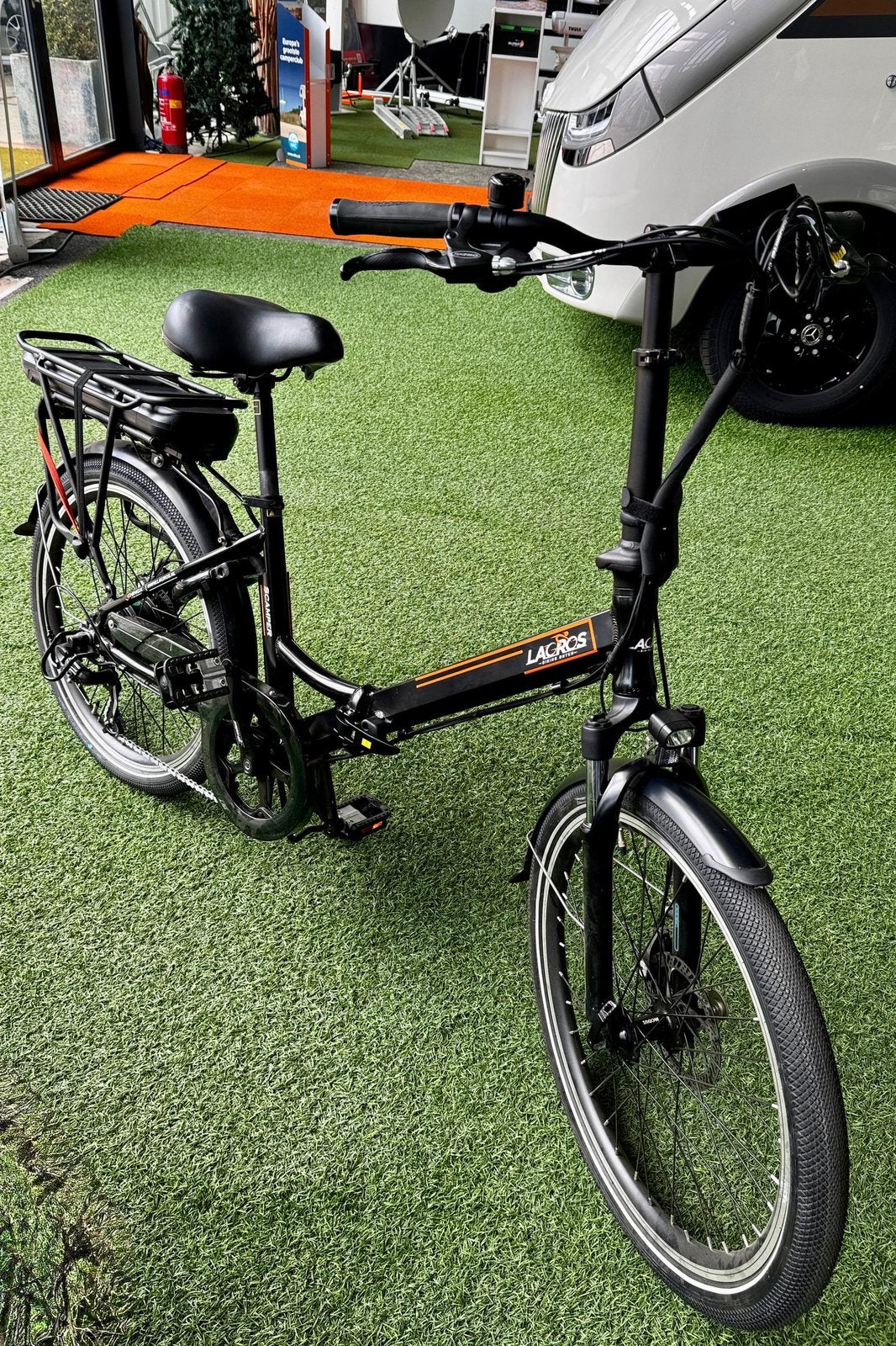 Foto 3 van Lacros scamper XL S200. 15ah.  14 inch wielen