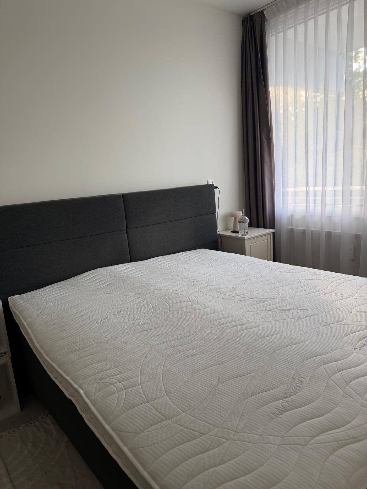 Boxspring bed+kledingkast+nachtkastje (apart ook mogelijk), Ophalen, Zo goed als nieuw, Tweepersoons, 160 cm