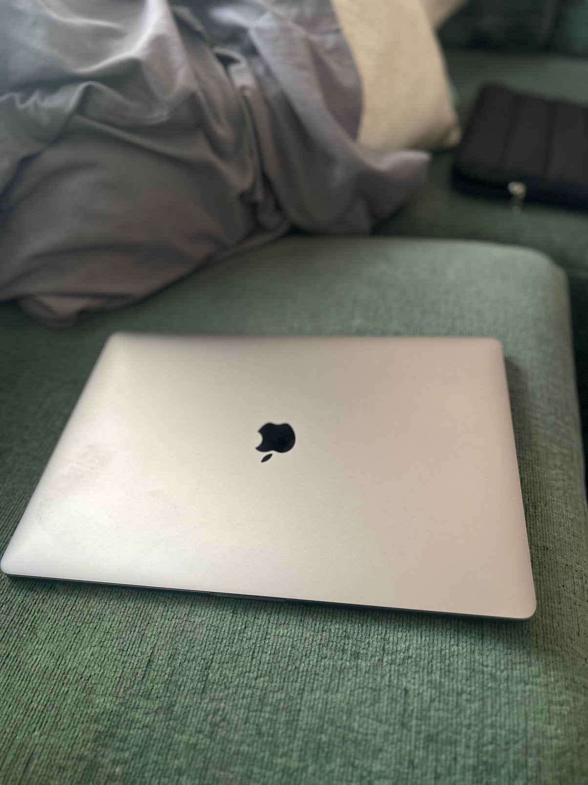Macbook pro 2018 15inch, 2 tot 3 Ghz, Zo goed als nieuw, Ophalen, MacBook Pro