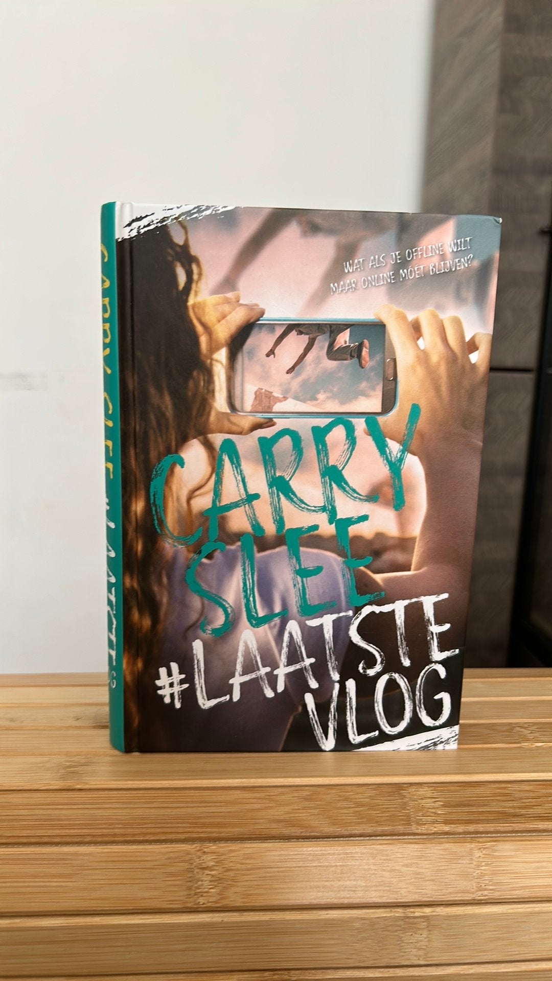 Carry Slee - #LaatsteVlog, Ophalen of Verzenden, Zo goed als nieuw, Carry Slee