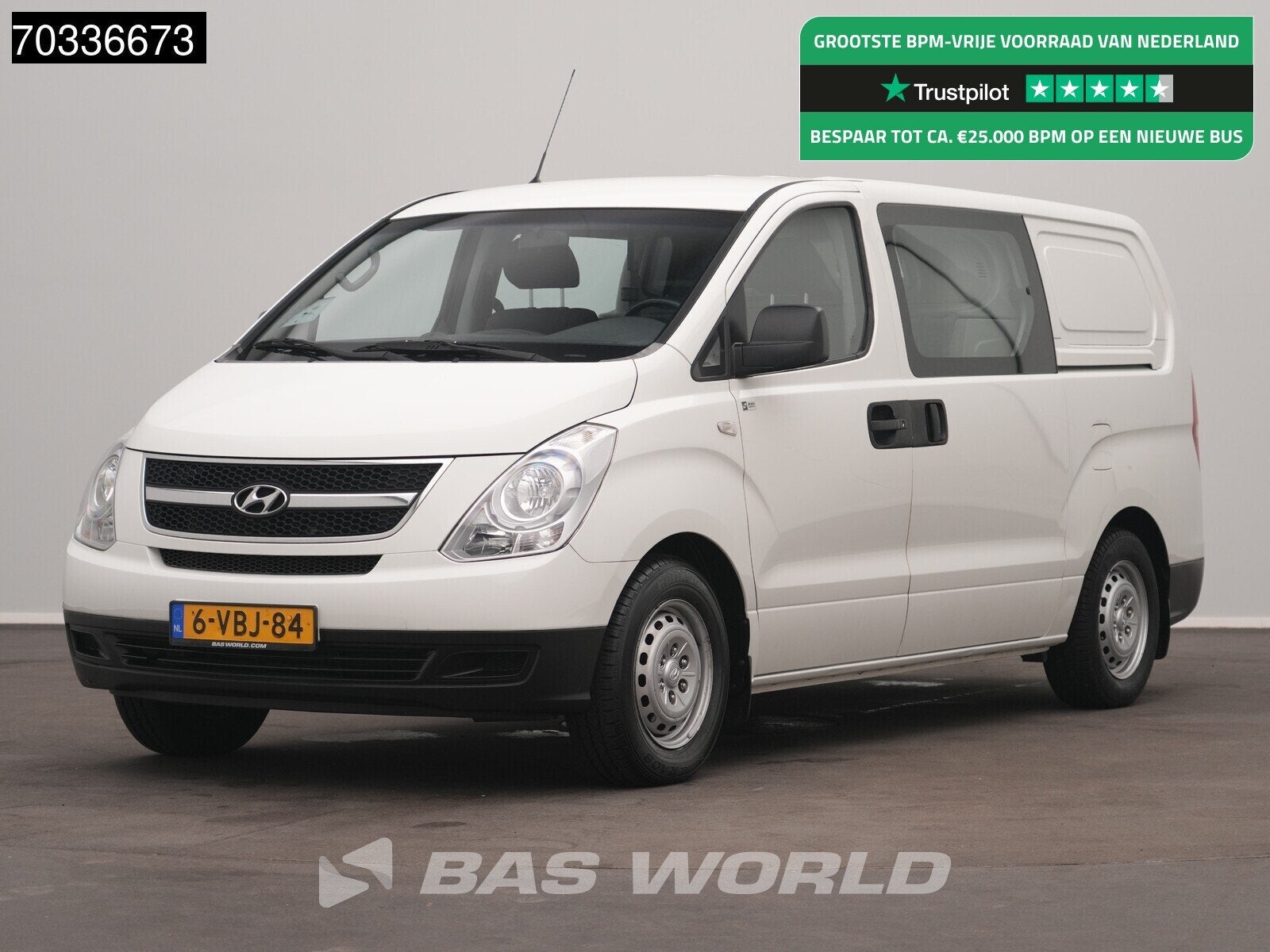 Hyundai H300 136pk L2H1 Dubbele Cabine Airco Trekhaak APK 05, Auto's, Stof, Gebruikt, Wit, 6 stoelen