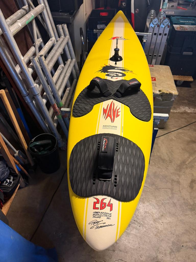 F2 wave 264 + F2 xantos 310 + 3 zeilen + 2 masten + 2 gieken, Met voetbanden, 250 tot 300 cm, Gebruikt, Plank