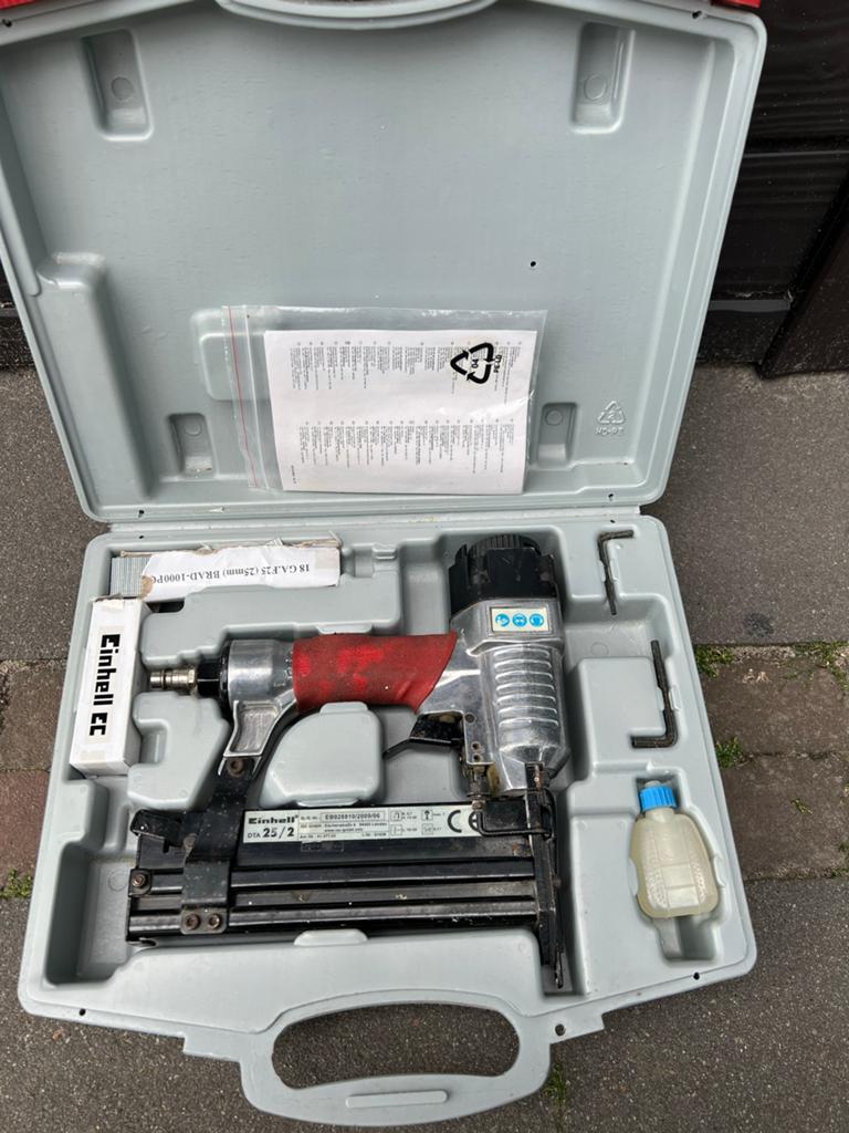 Einhell DTA-25/2 pneumatische tacker, Ophalen, Gebruikt