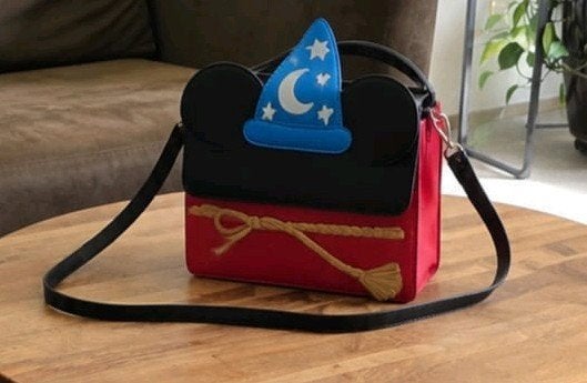 Disney Loungefly Sorcerer Mickey Crossbody tas, Ophalen of Verzenden, Zo goed als nieuw